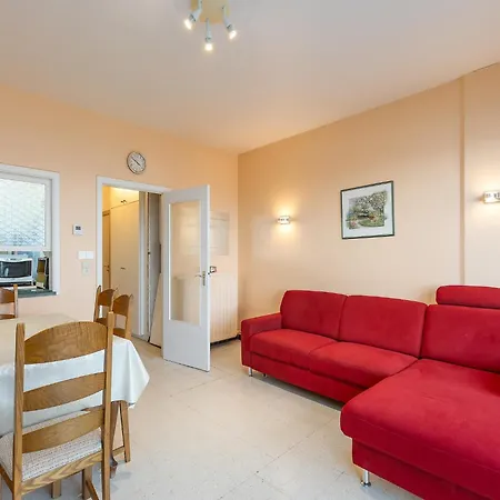 Stylish Seaside With Pool, Cleaning Included Apartment Middelkerke