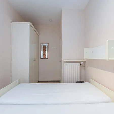Stylish Seaside With Pool, Cleaning Included